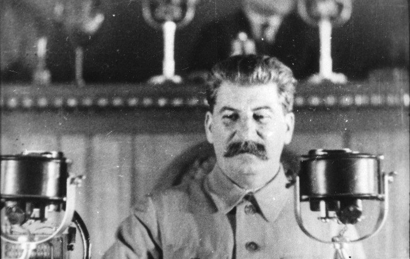 Vila lui Iosif Stalin din regiunea Moscova a fost scoasă la licitație. Cât a costat proprietatea dictatorului sovietic