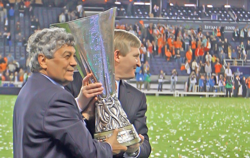 Mircea Lucescu ar putea prelua campioana PSG, pe un salariu anual fabulos