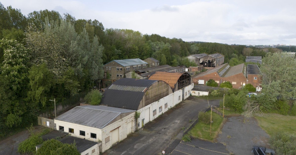 În imagine este ilustrată scena incendiului din parcul industrial Fairfield din zona Bill Quay din Gateshead
