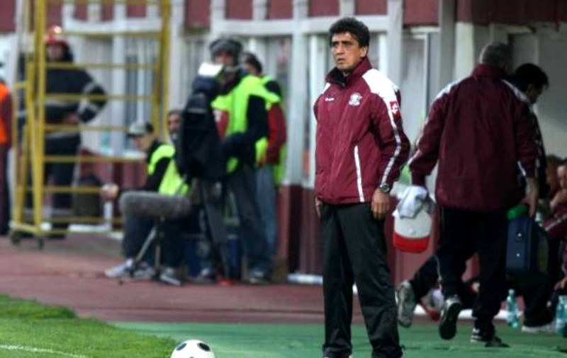 Rapidiştii i-au dedicat victoria cu Steaua lui Dinu Gheorghe a cărui soţie e grav bolnavă