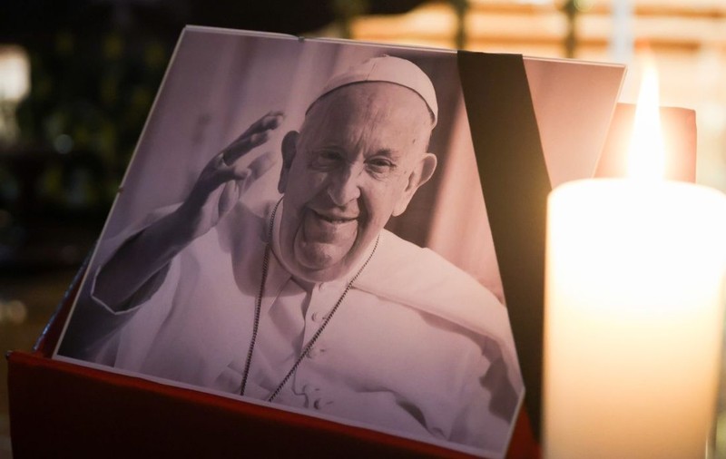 Povestea emoționantă a activistului care a râs și a plâns cu Papa Francisc, înainte ca lumea să-și ia rămas-bun: „Era din altă lume”