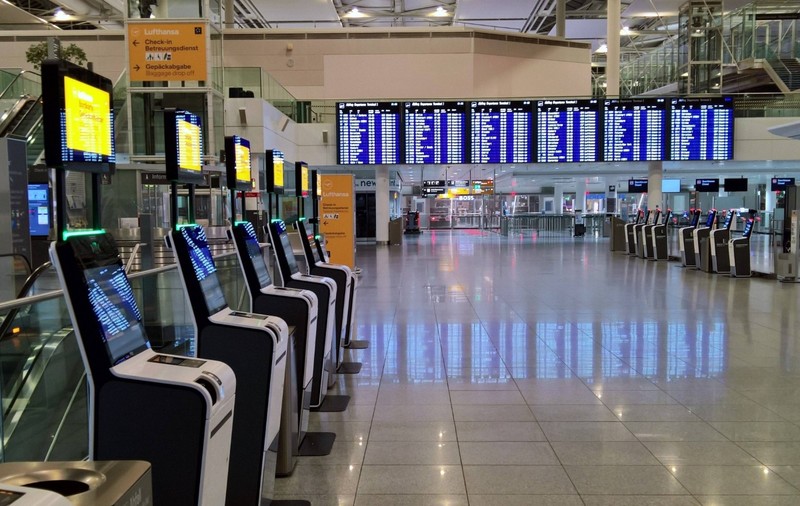 Doi români au fost prinși pe Aeroportul din München cu bijuterii în valoare de 650.000 de euro