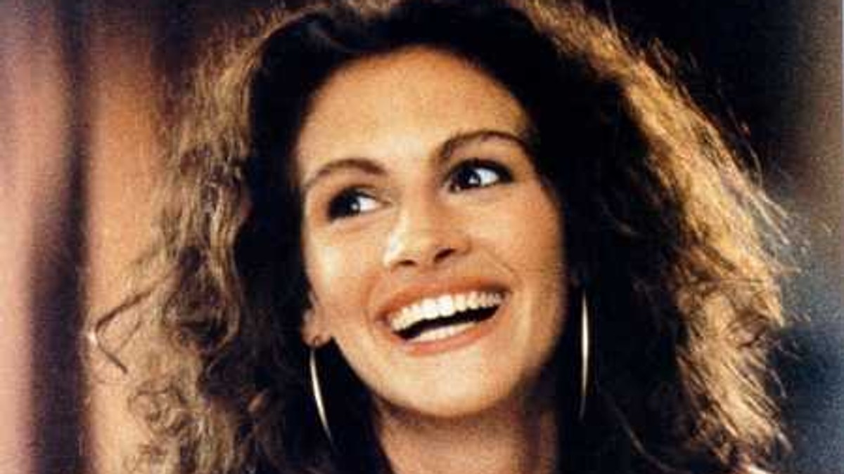 Actrița Julia Roberts a primit un Golden Globe Award și o nominalizare la Premiul Oscar pentru rolul ei