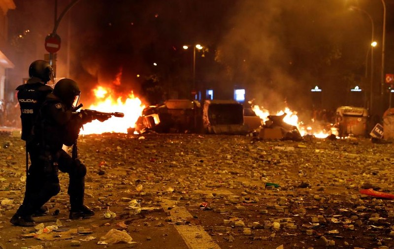 Un site folosit de protestatarii separatiști din Catalonia ar folosi un server din România