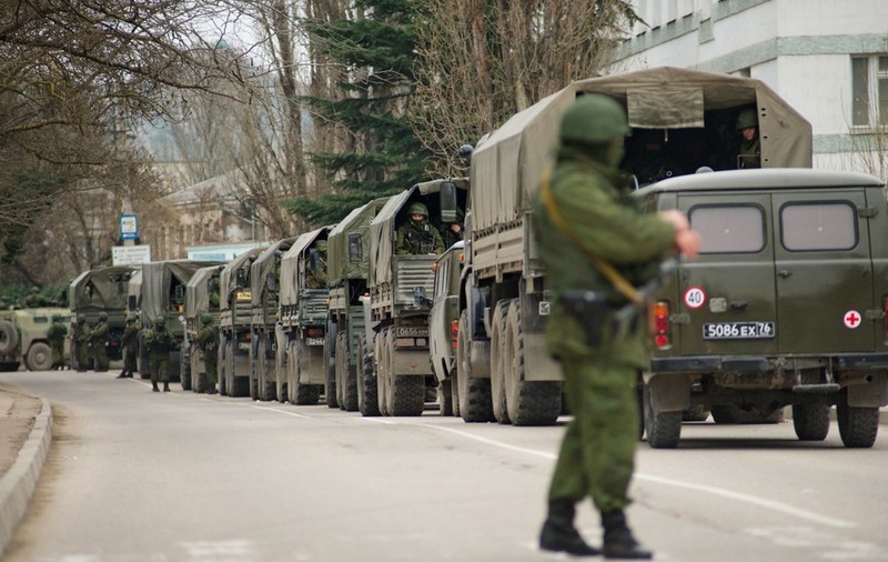 Rusia și Ucraina, la un pas de război. Moscova mobilizează nave de război lângă Crimeea, în timp ce Kievul efectuează teste de rachete