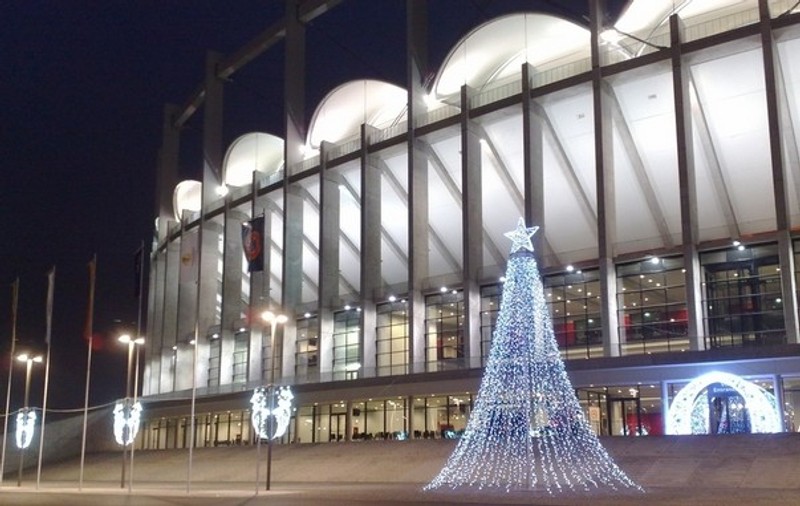 Aşa au decorat de Sărbători stadionul National Arena!