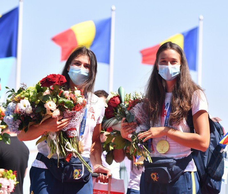 Fetele României au terminat cu un record olimpic şi cu cel mai bun timp al lor. Foto: Cristi Preda