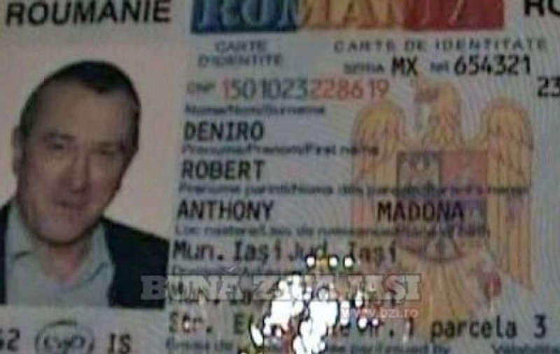 Au folosit buletinul lui Robert De Niro pentru a lua credite. Actorul este ieșean și locuieşte în Cimitirul Eternitatea, parcela 3 