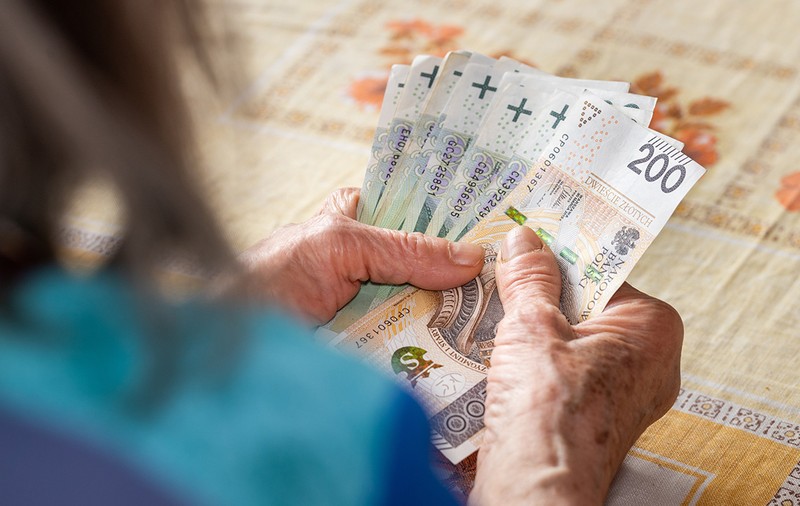 Ce pensie primește o femeie care a lucrat 61 de ani, în Polonia: „A stabilit un record impresionant”