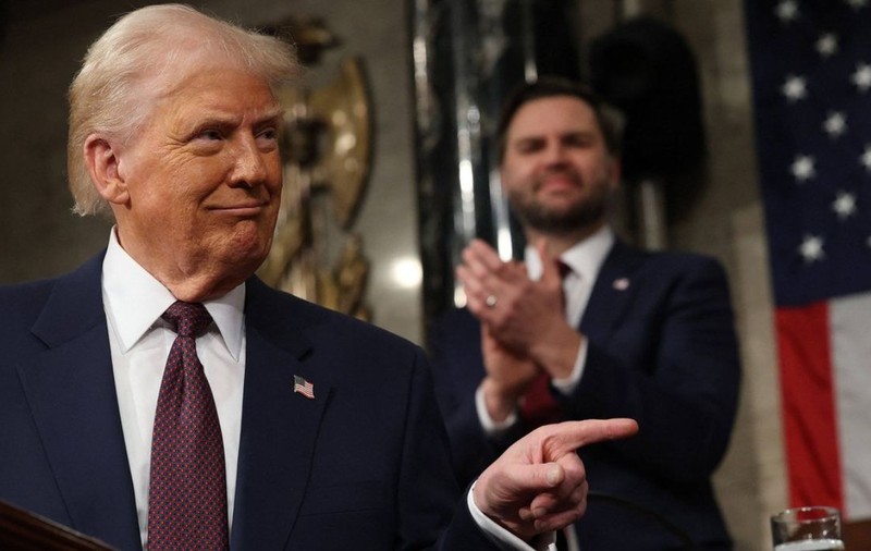 Donald Trump a stabilit un nou record după ce a vorbit 100 de minute, în Congres. Democrații, uluiți: „Reagan se răsuceşte în mormânt”