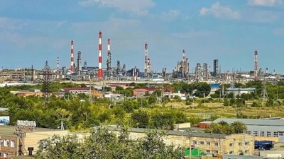 Rafinăria din Orsk Captură X @Ukrinform_News