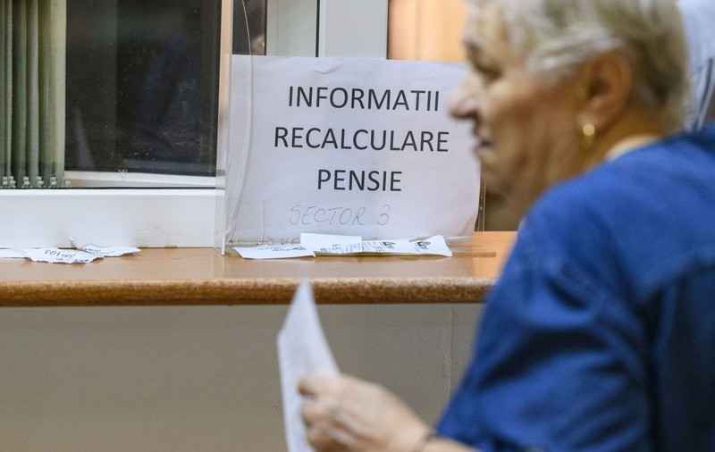 Pensionarii din administrația publică vor fi trimiși acasă. Impactul măsurii asupra sistemului este necalculat