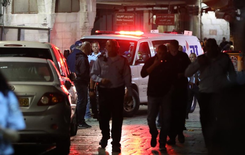 Ciocniri între palestinieni și forțele israeliene la Ierusalim. Israelul răspunde în urma atacului cu rachete venit din Fâșia Gaza