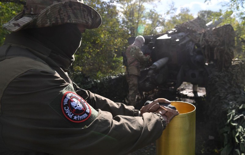 Un ofițer ucrainean spune că mercenarii Wagner care luptă în iadul de la Soledar sunt sub influența substanțelor psihotrope. „Răniții ne atacă, târându-se pe pământ”