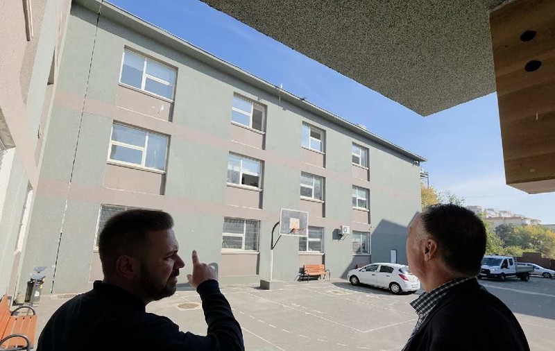 Încep reparațiile la sălile de clasă de la Liceul Dimitrie Bolintineanu, care au fost afectate în urma exploziei din Rahova