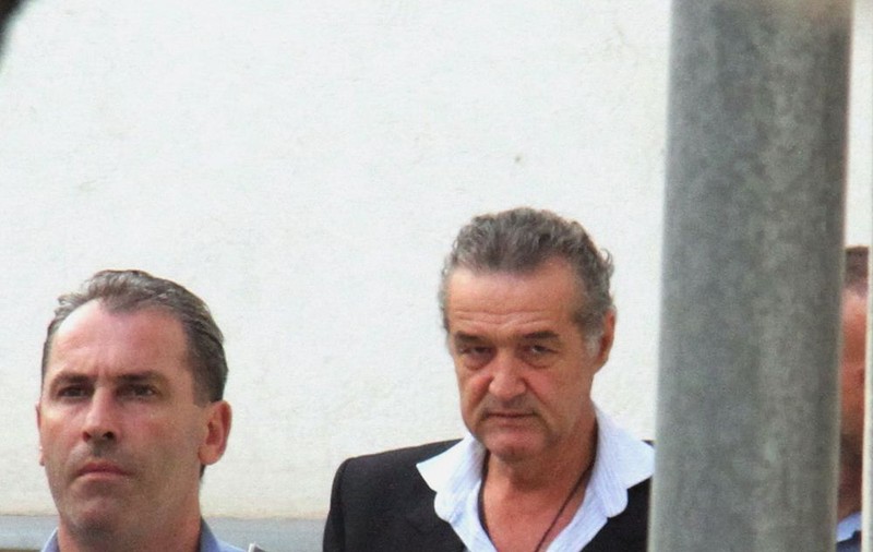 Gigi Becali cere să iasă din închisoare cinci zile: "Vreau să mă duc acasă să-mi văd soţia şi fetele. Nu le-am văzut de cinci luni"