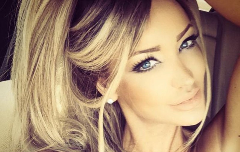 Cine-ar fi crezut?! Iată CUM REACŢIONEAZĂ Bianca Drăguşanu CÂND ÎI E FOAME! FOTO