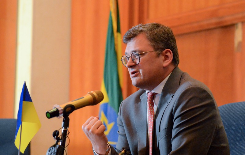 Anunțul lui Dmytro Kuleba despre concesiile teritoriale ale Ucrainei, în urma turneului emisarului Chinei în marile capitale europene