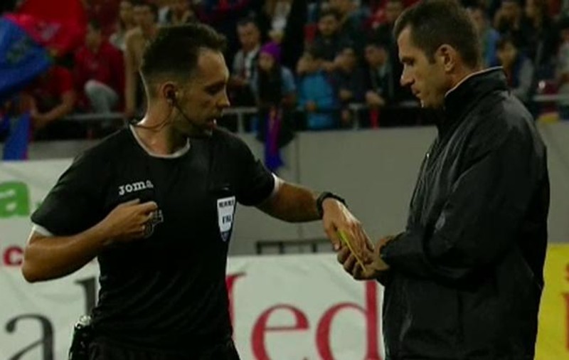 Faza serii la FCSB - FC Voluntari. Arbitrul și-a uitat cartonașele la vestiare!