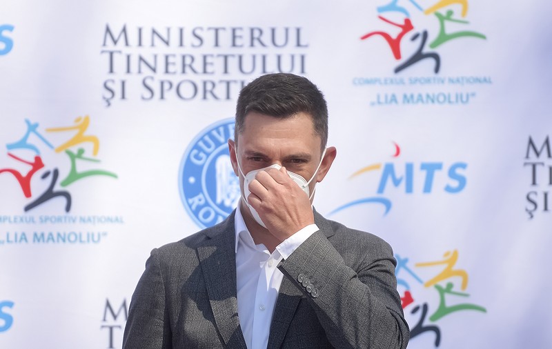 Ministrul Novak, după ce Ana-Maria Popescu a câștigat  argintul: „Și dacă bugetul federaţiei era mai mare, nu putea să câştige aurul”