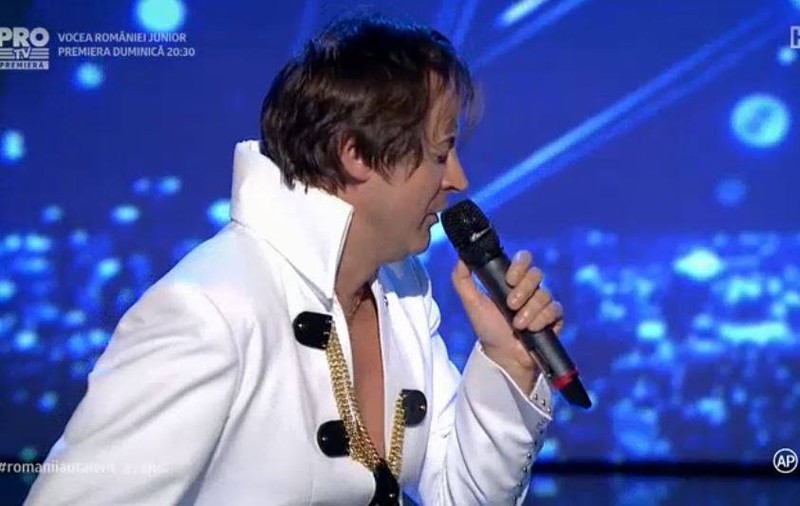 Preotul de la Românii au talent care l-a înviat pe Elvis Presley. A „sfințit” scena cu o prestație electrizantă | VIDEO & FOTO