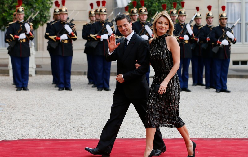 Vrea mașini de lux și zboruri private de la fostul soț, dar încasa sume fabuloase ca actriță de telenovele. Câți bani lua pe lună Angelica Rivera