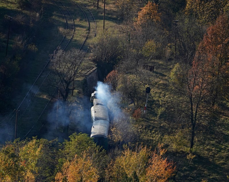 Cel mai spectaculos traseu cu trenul din România: Oraviţa-Anina, cea mai veche cale ferată montană din sud-estul Europei