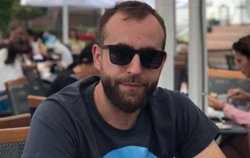 EXCLUSIV/ Cum și-a pregătit polițistul din Pitești copilul, înainte de a-l omorî cu un glonț în tâmplă. Detalii tulburătoare în cazul crimei urmate de sinucidere