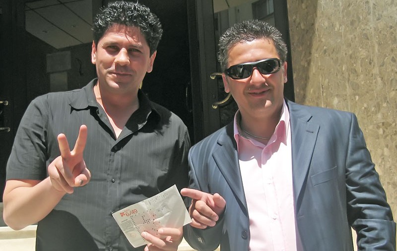 Iar au câştigat la Loto!
