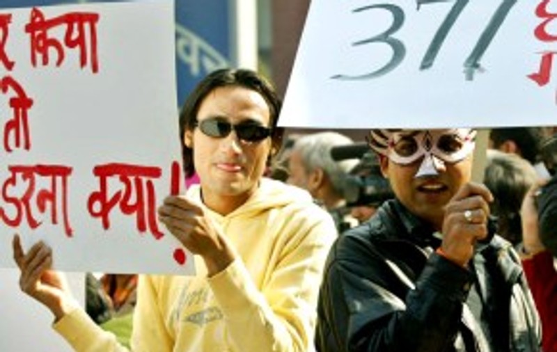 Relaţiile homosexuale, pemise în Delhi, India