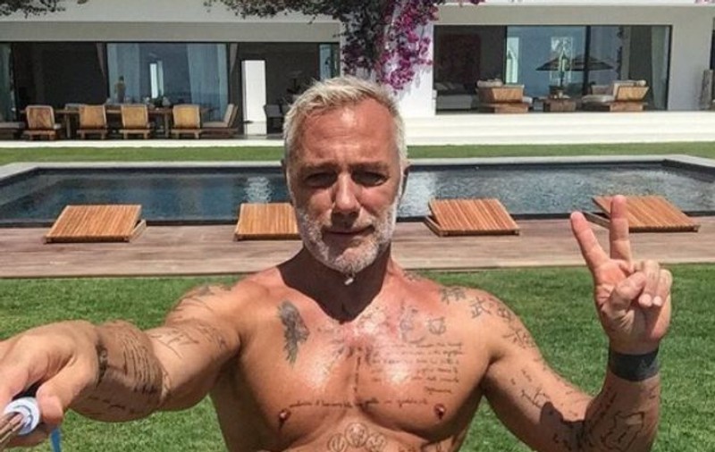 Viață de milionar în pași de dans. Gianluca Vacchi a venit în România să facă show precum cele care l-au făcut celebru | VIDEO