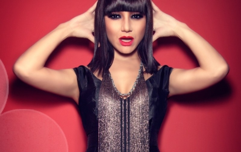 SEAMĂNĂ LEIT cu Jessie J! Dar oare cântă ca ea? Ascultă aici cover-ul facut de Neylini pentru piesa "Price Tag" | VIDEO