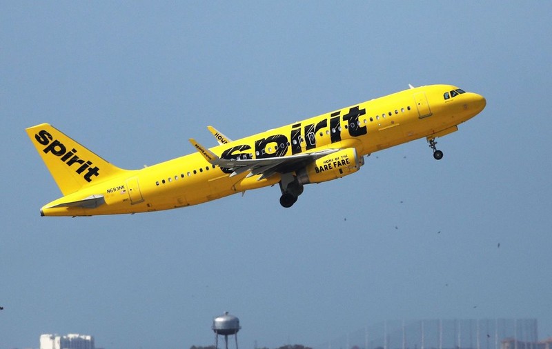 Panică la bordul unui avion Spirit Airlines, după ce pasagerilor li s-a spus să se pregătească pentru „o aterizare de urgență pe apă”