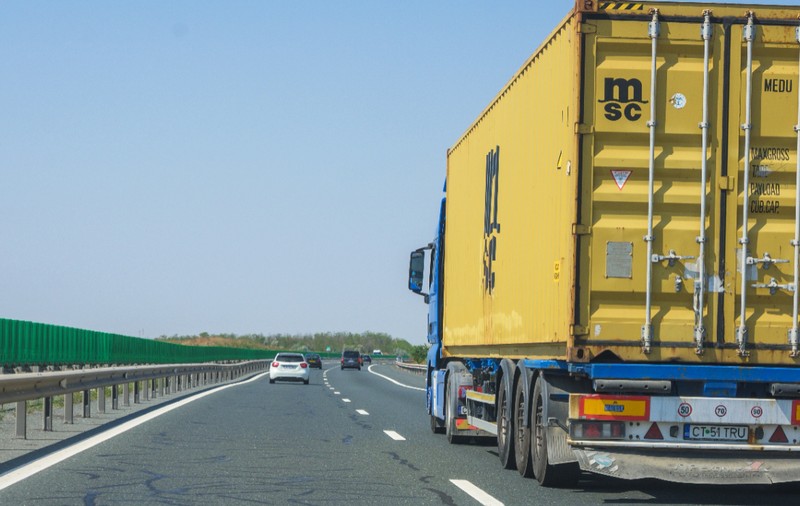 Reguli noi de taxare pentru camioane, în România, de la 1 octombrie 2026. Cât va costa TollRo în funcție de kilometri și tonaj