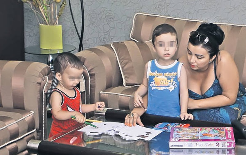 Bahmu a câştigat procesul de custodie temporară al copiilor