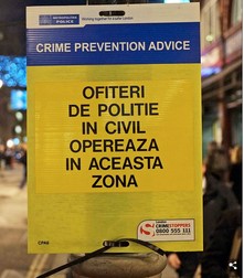 Mesaje în română în Londra pentru hoții de buzunare
