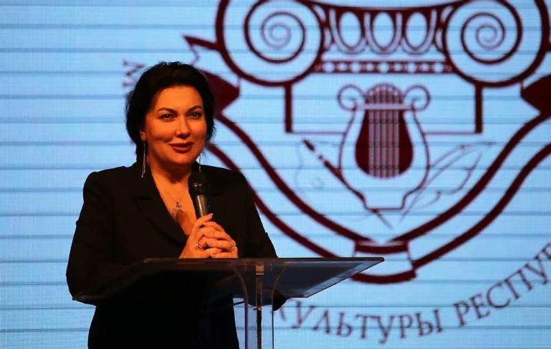 Fosta ministră a culturii din Crimeea anexată de Rusia, condamnată la 10 ani de închisoare pentru luare de mită, a cerut să fie trimisă pe front
