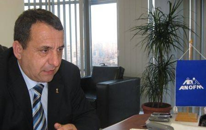 Peste 100.000 de lei mită pentru şeful ANOFM Silviu Bian