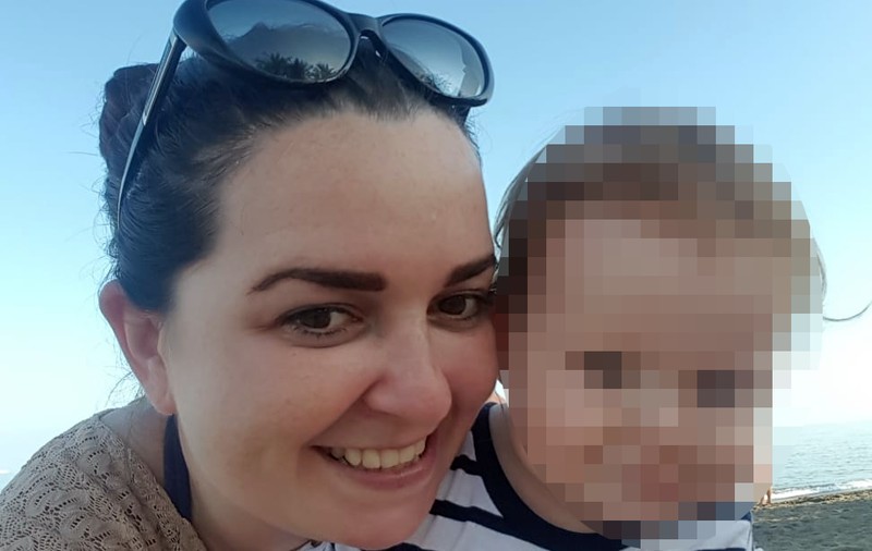 Româncă arestată în Marea Britanie, acuzată că și-a răpit propriul copil: „Mi s-au încălcat toate drepturile”. Închisă cu pedofili și criminali de copii