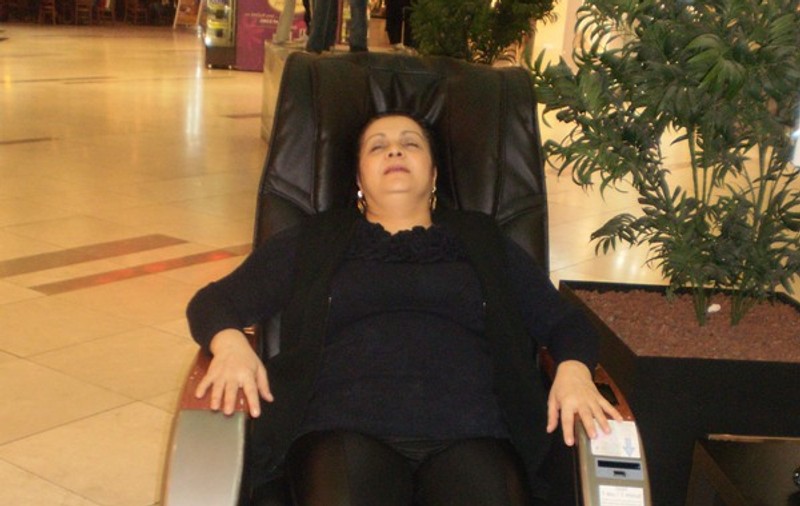Catanga preferă masajul pe scaun, la minut