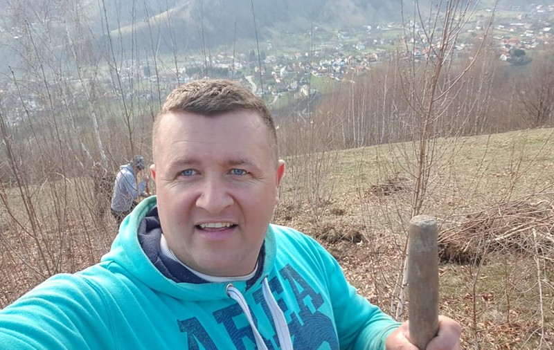 Primar din Vaslui, derapaj pe Facebook: „Dacă ne veți obliga să ne vaccinăm, vă așteptăm ca Ștefan cel Mare pe turci, cu furci, coase și securi”