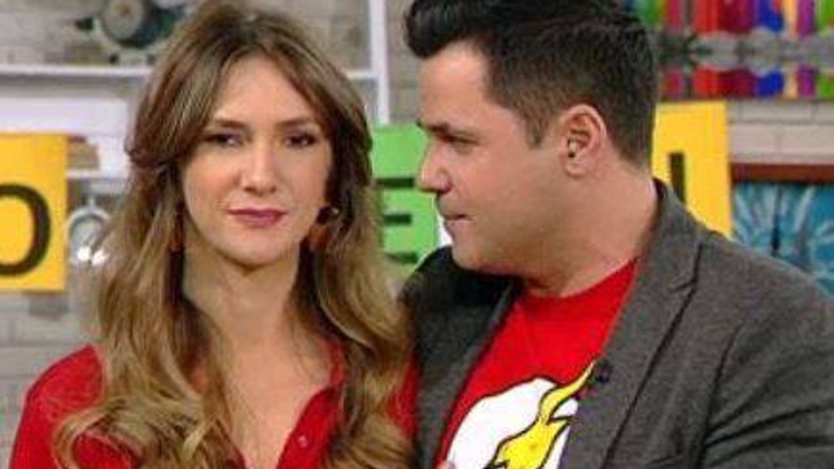 Cine l-a înlocuit pe Cove la emisiune. Noul partener al Adelei Popescu este un bărbat celebru