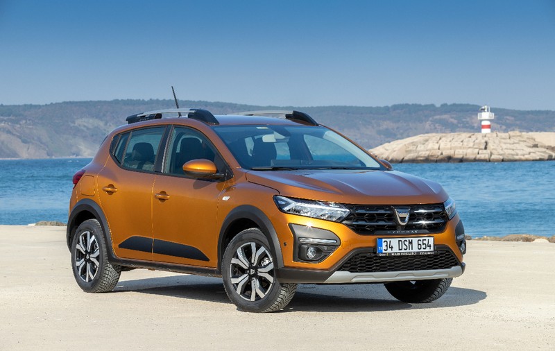 Renault a mutat total producția de Sandero și Logan de la Mioveni, se mai fac doar Duster și Bigster în România