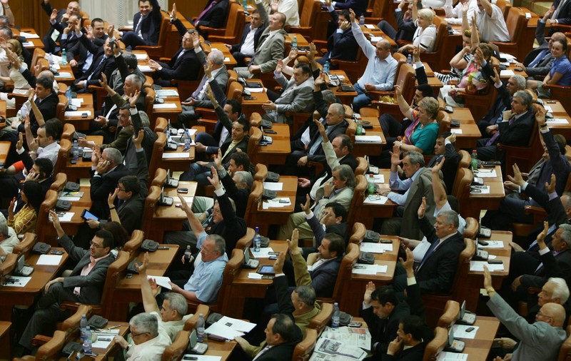 9 mai a fost declarată zi de sărbătoare națională de către Senat