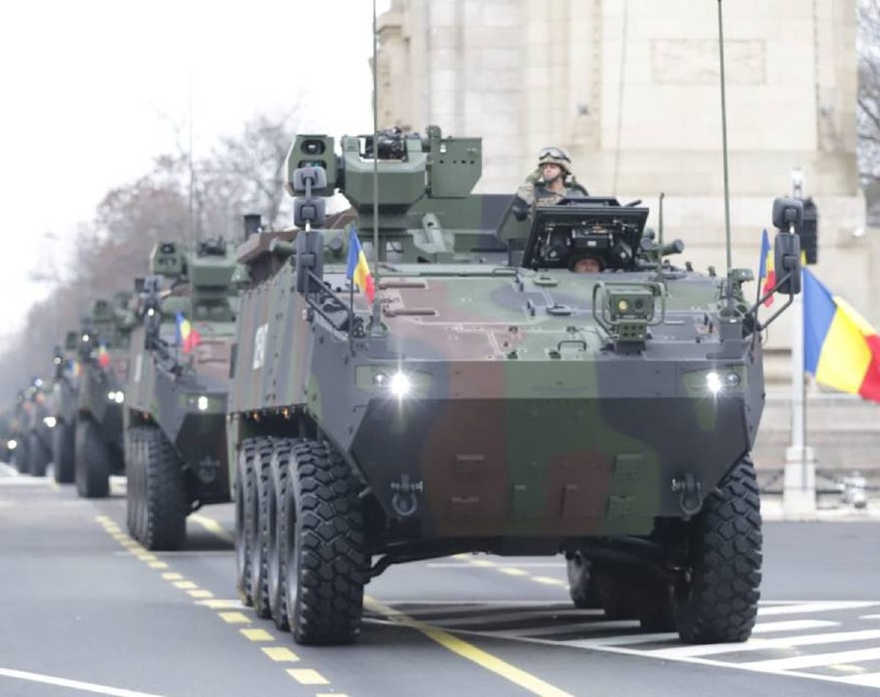 VIDEO - S-a încheiat parada de 1 decembrie 2025 - programul manifestărilor de Ziua Națională a României