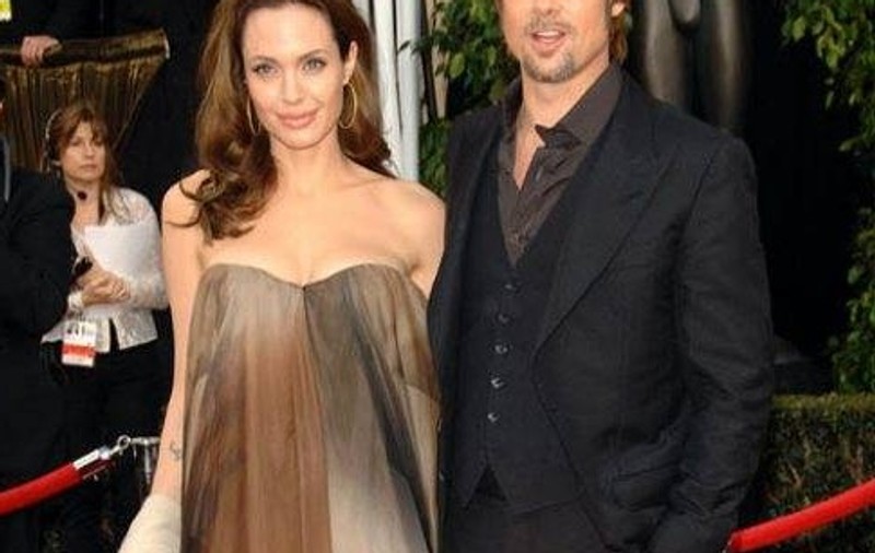 Angelina Jolie, însărcinată iar cu gemeni!