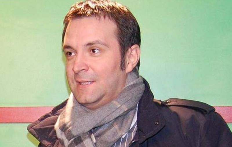CUI I-A DAT DANIEL BUZDUGAN TOŢI BANII PE CARE ÎI AVEA ÎN BUZUNAR!