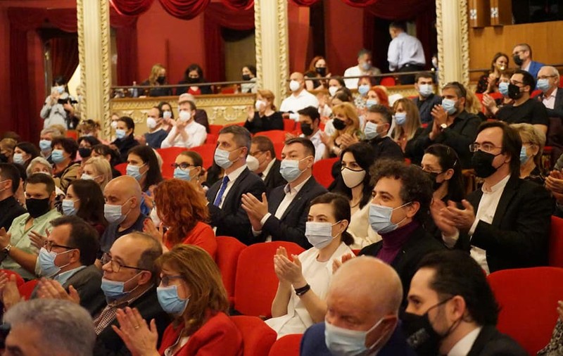 Câte persoane s-au infectat cu COVID-19 la spectacolele-pilot organizate luna trecută de Ministerul Culturii
