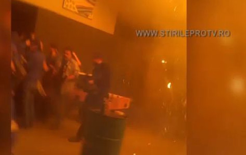 Primele imagini cu VÂLVĂTAIA care a cuprins clubul Colectiv în fatidica noapte de 30 octombrie | VIDEO