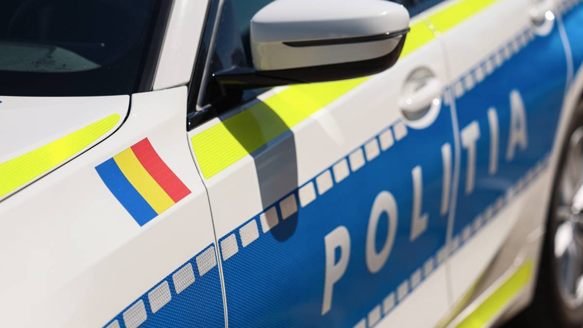 Detaliu mașină de poliție România